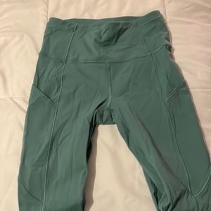 Lululemon leggings, size 4, teal color